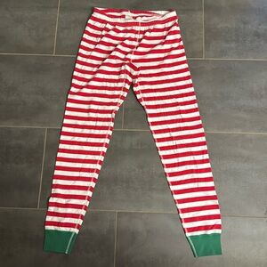 Hanna Andersson Men’s Holiday red stripe pajama pants, medium